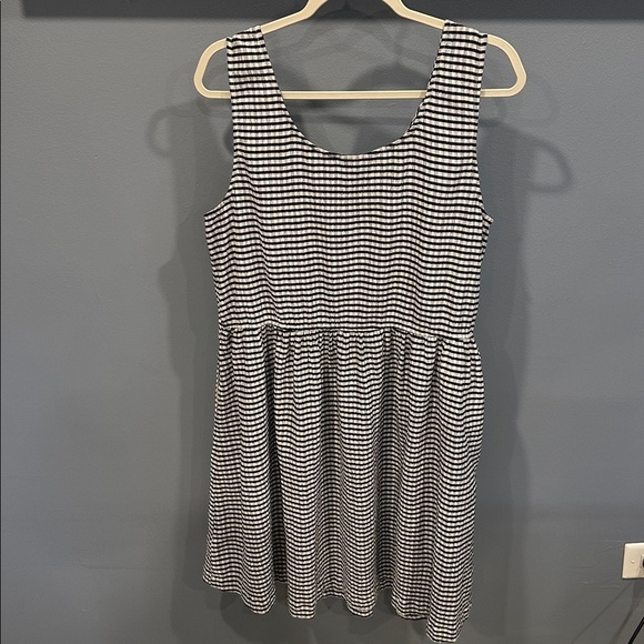 ModCloth optimistic effect sleeveless dress in gingham pattern - Picture 4 of 4